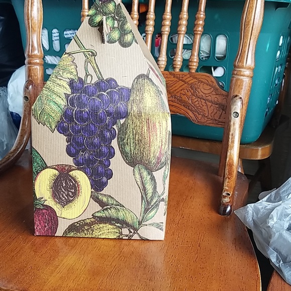 Box - Picture 3 of 3